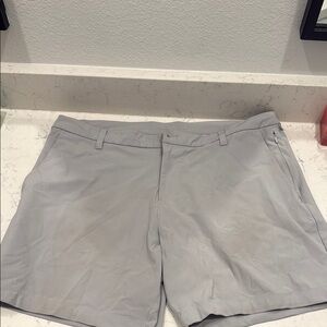 Men's lululemon ABC short size 38 waist 7” inseam.